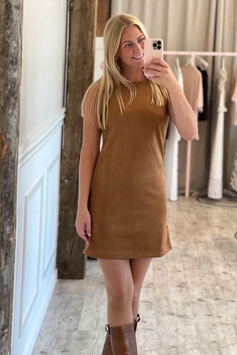 A View   Kjole   Tanni Dress   Camel fra A-view